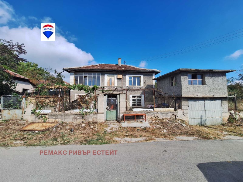 Продава КЪЩА в област Русе, гр. Борово - 94 кв.м / 18 990 € » 37 141.21 лв., РЕМАКС РИВЪР ЕСТЕЙТ