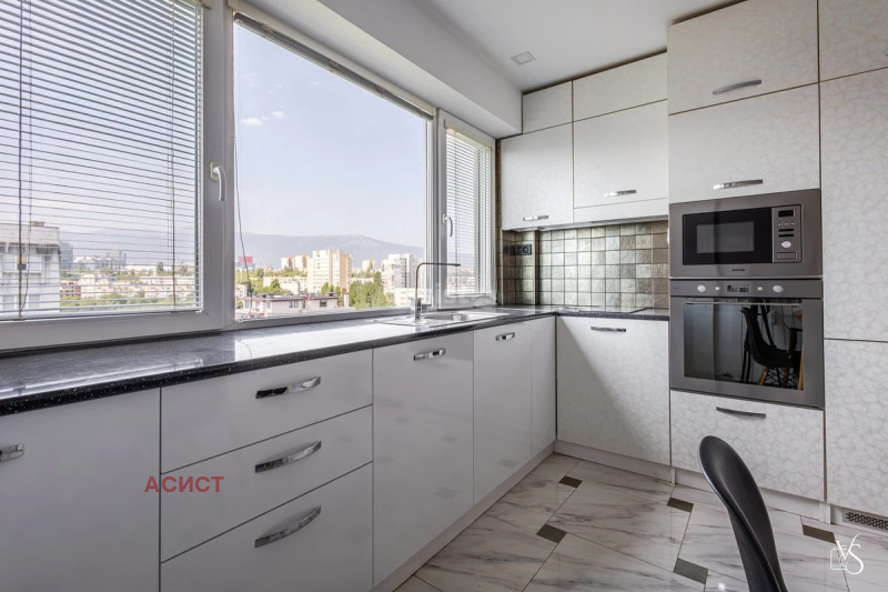 Na sprzedaż  Studio Sofia , Drużba 1 , 47 mkw | 82899803 - obraz [2]