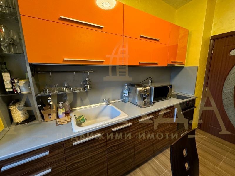 De vânzare  2 dormitoare Plovdiv , Țentâr , 68 mp | 29350802 - imagine [3]