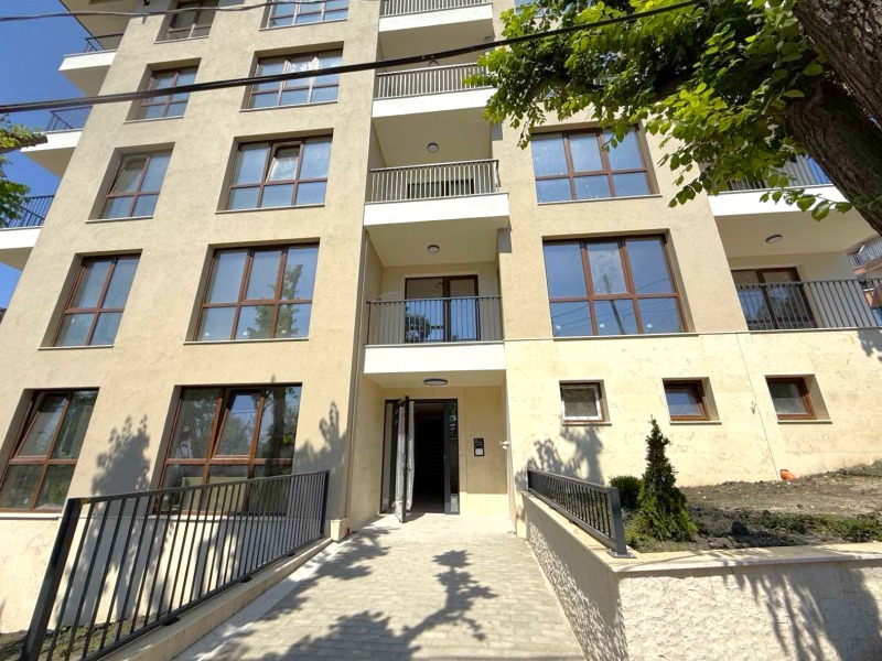 Myytävänä  2 makuuhuonetta Varna , Briz , 84 neliömetriä | 75312741