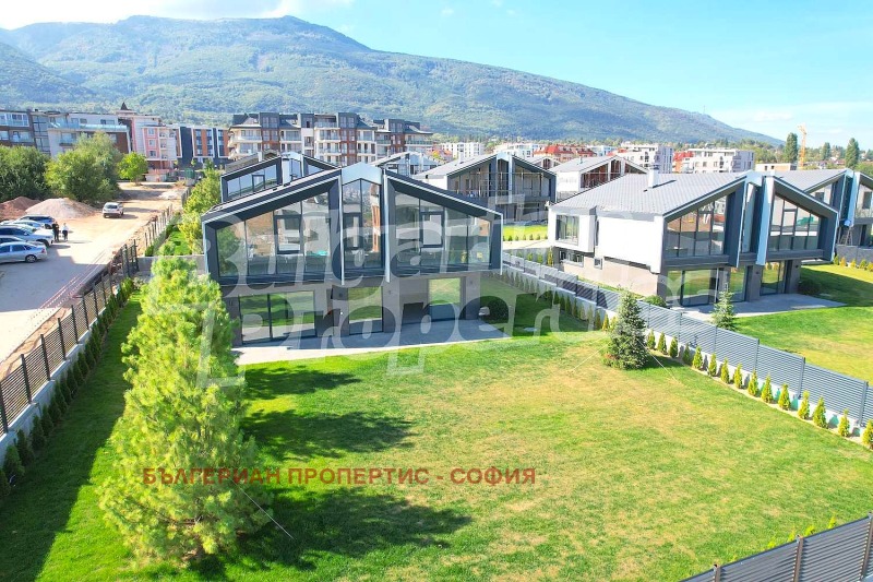 En venta  Casa Sofia , Dragalevtsi , 346 metros cuadrados | 31018487