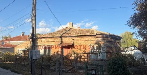 Продава КЪЩА, гр. Добрич, Център, снимка 2 - Къщи - 56263459