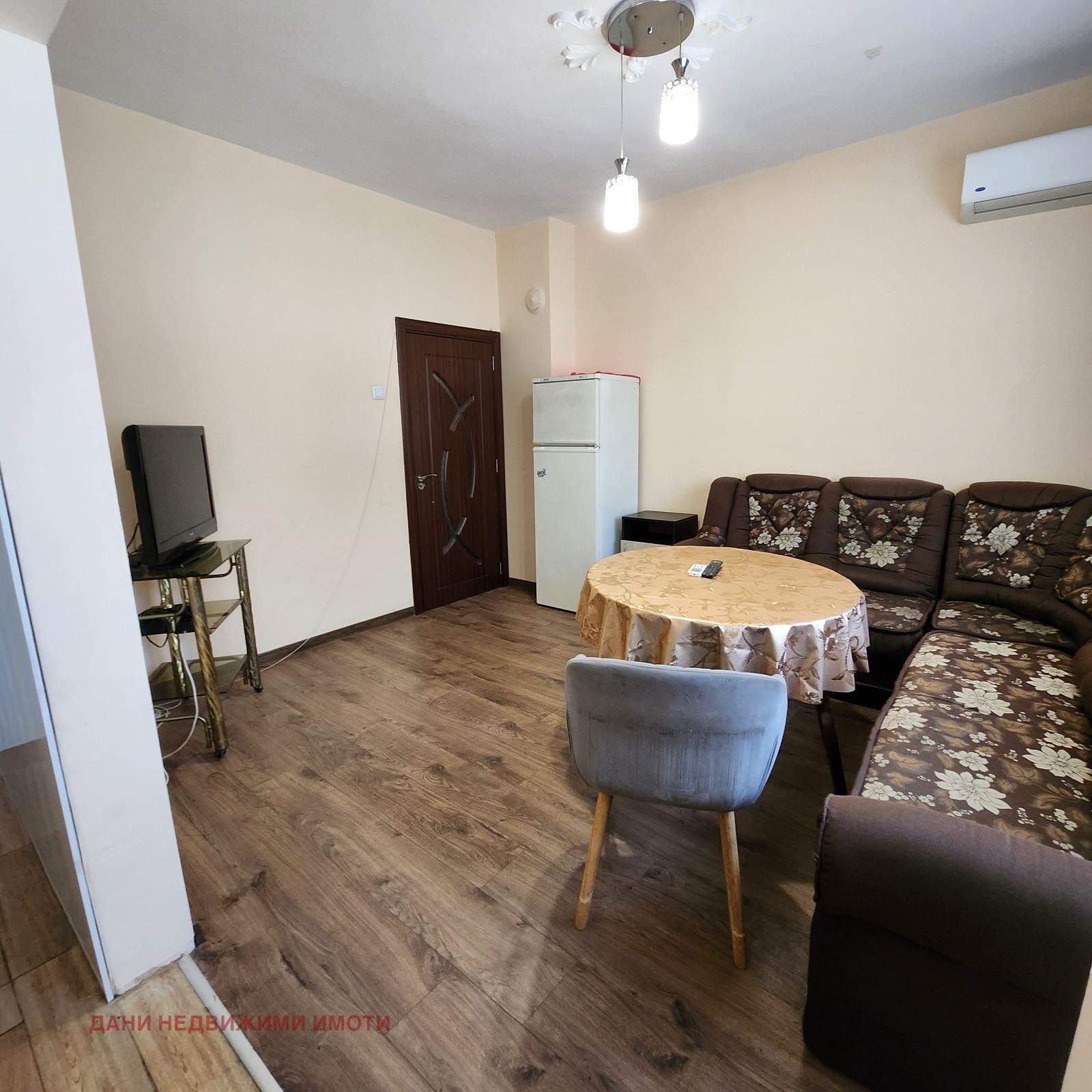 Продава 3-СТАЕН, гр. Варна, Лятно кино Тракия