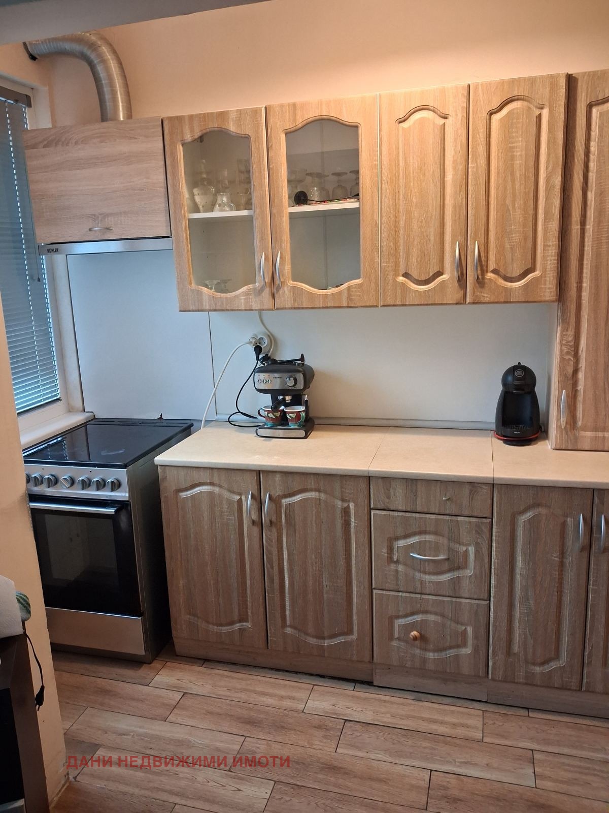 Продава 3-СТАЕН, гр. Варна, Лятно кино Тракия, снимка 3 - Апартаменти - 54063824