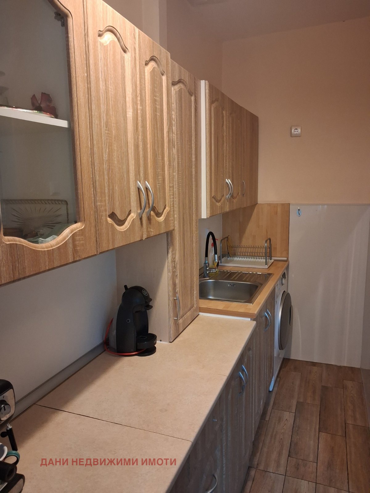 Продава 3-СТАЕН, гр. Варна, Лятно кино Тракия, снимка 2 - Апартаменти - 54063824