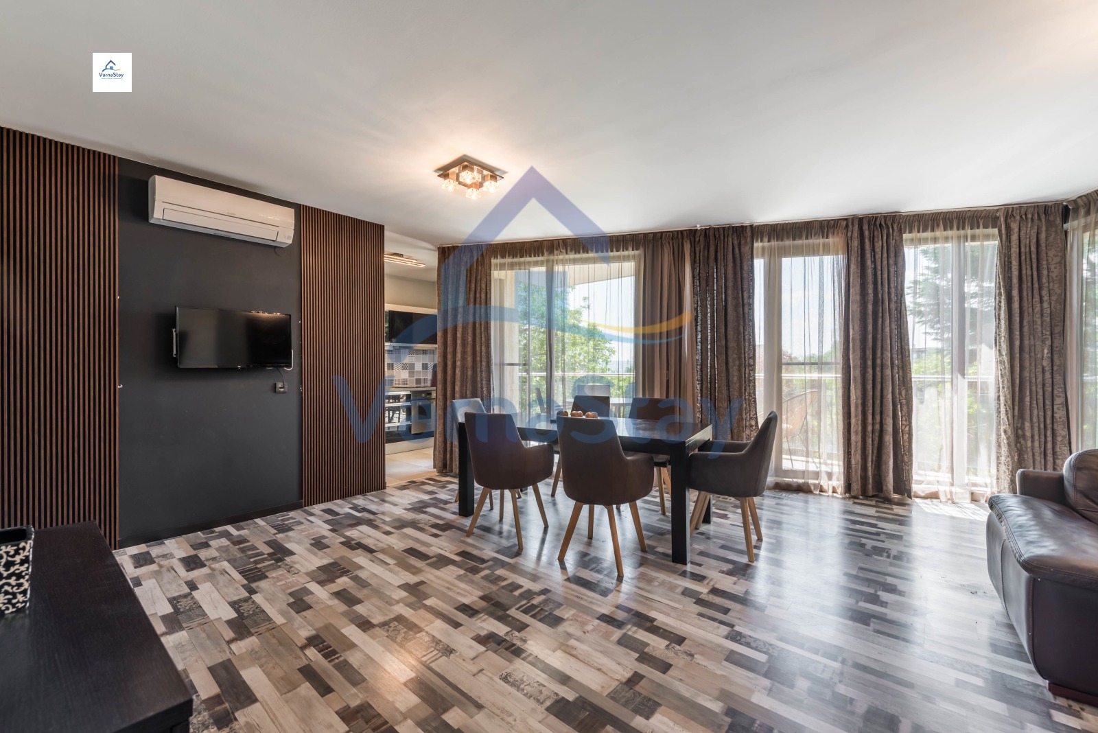 Продава 3-СТАЕН, гр. Варна, Бриз, снимка 2 - Апартаменти - 56272114