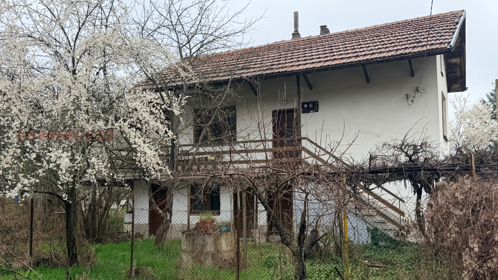 Продава КЪЩА, с. Лесковец, област Перник