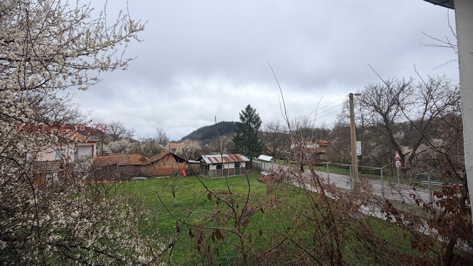 Продава КЪЩА, с. Лесковец, област Перник, снимка 9 - Къщи - 54232533