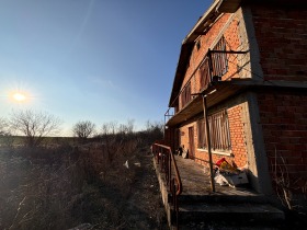 Casa Rupkite, região Stara Zagora 3