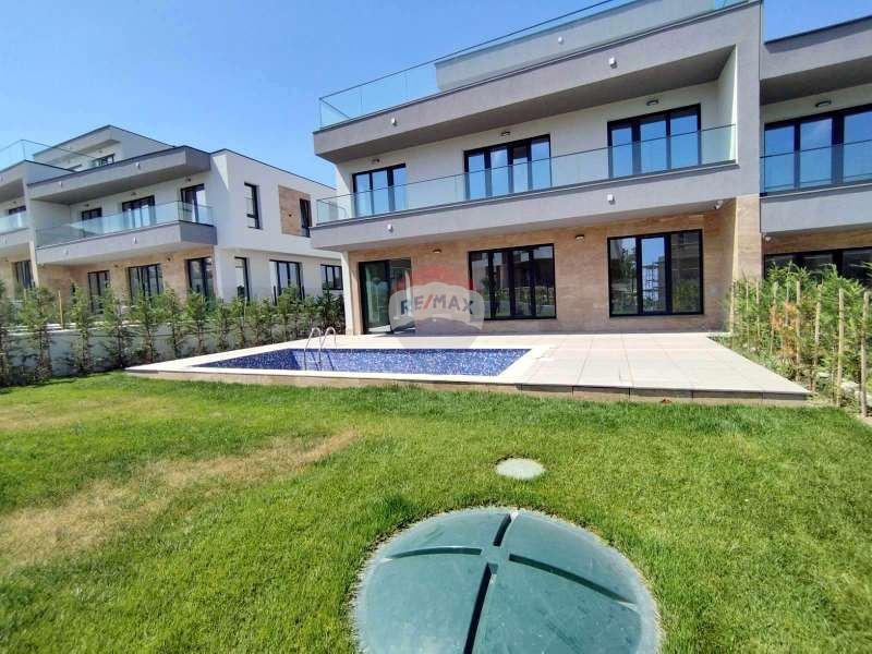 Продава  Къща град Варна , Виница , 267 кв.м | 42525852