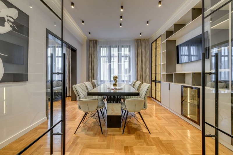 Продава  2-стаен, град София, Център •  750 000 EUR • ID 55328181 — holmes.bg - [1] 