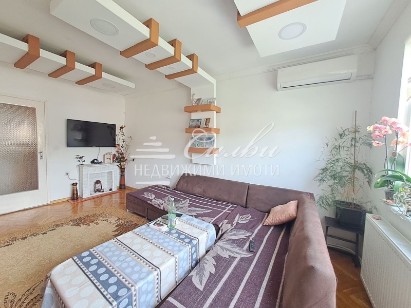 À venda  3 quartos Chumen , Boian Balgaranov 1 , 103 m² | 77075673