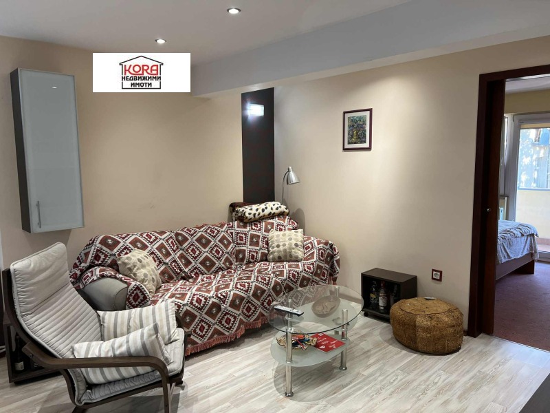 Продава ЕТАЖ ОТ КЪЩА, гр. Плевен, Идеален център, снимка 3 - Етаж от къща - 52574129