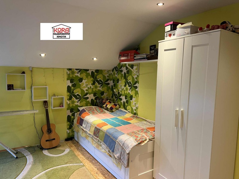 Продава ЕТАЖ ОТ КЪЩА, гр. Плевен, Идеален център, снимка 9 - Етаж от къща - 52574129