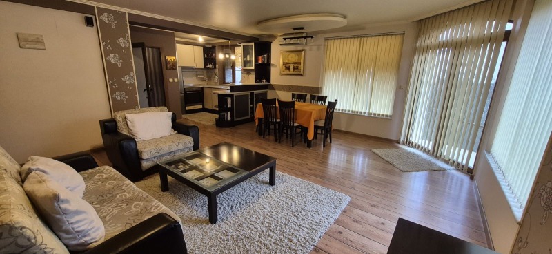 Продава КЪЩА, гр. Варна, к.к. Св.Св. Константин и Елена