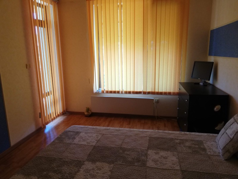 In vendita  Casa Varna , k.k. Sv.Sv. Konstantin i Elena , 200 mq | 76645613 - Immagine [6]