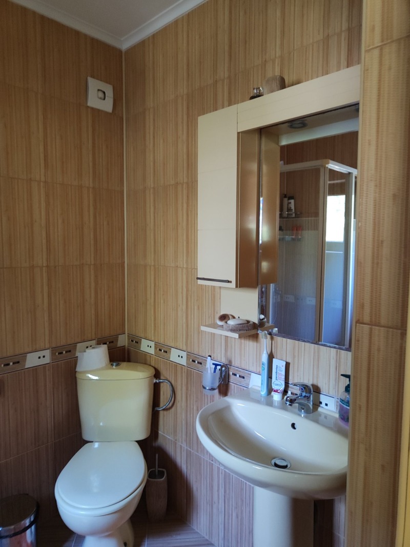 In vendita  Casa Varna , k.k. Sv.Sv. Konstantin i Elena , 200 mq | 76645613 - Immagine [8]