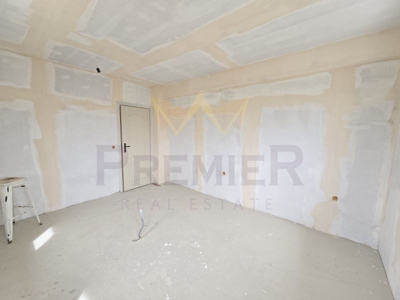 Продава КЪЩА, с. Царичино, област Добрич, снимка 9 - Къщи - 53123520