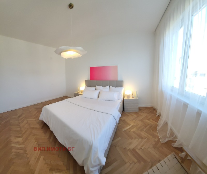 Продава 3-СТАЕН, гр. София, Център, снимка 2 - Апартаменти - 53022343