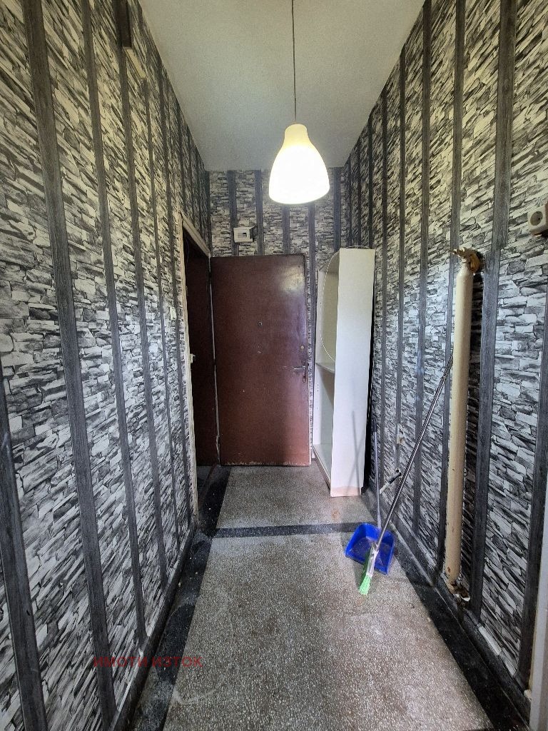 Продава 3-СТАЕН, гр. Перник, Център, снимка 12 - Апартаменти - 53070202