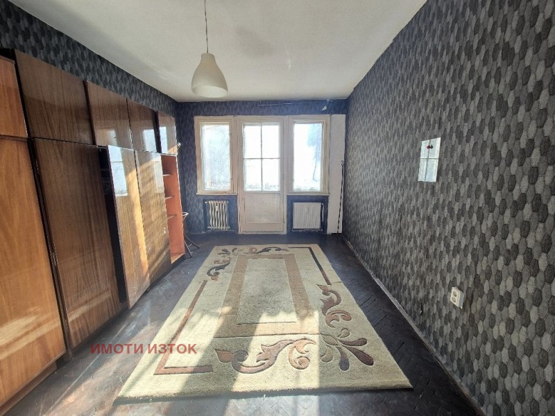 Продава 3-СТАЕН, гр. Перник, Център, снимка 2 - Апартаменти - 53070202