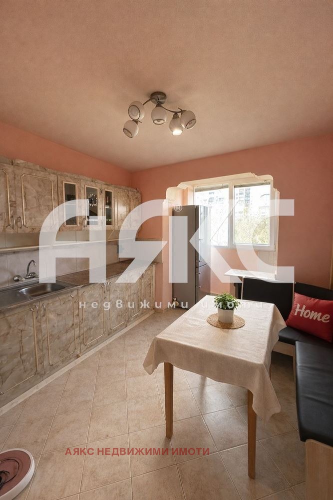 Продава 3-СТАЕН, гр. София, Мусагеница