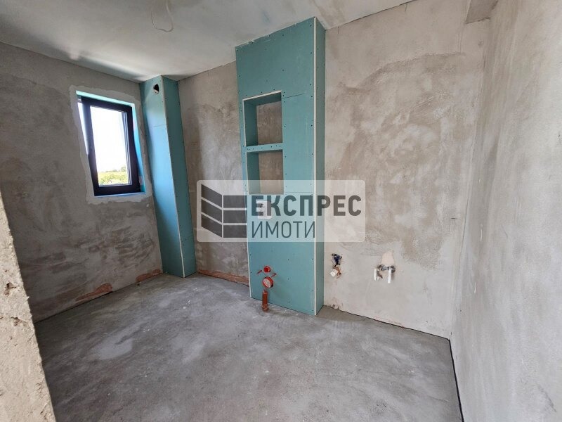 Продава КЪЩА, гр. Варна, м-т Пчелина, снимка 12 - Къщи - 55738593