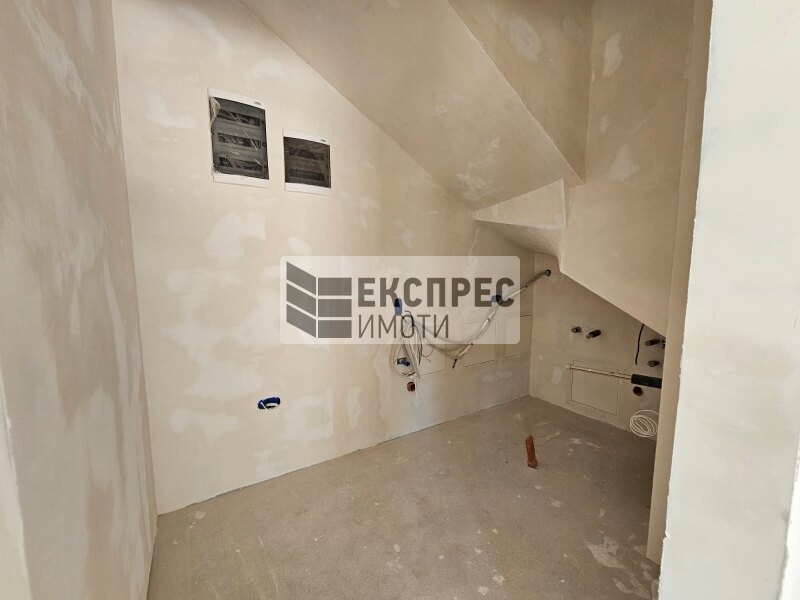 Продава КЪЩА, гр. Варна, м-т Пчелина, снимка 10 - Къщи - 55738593