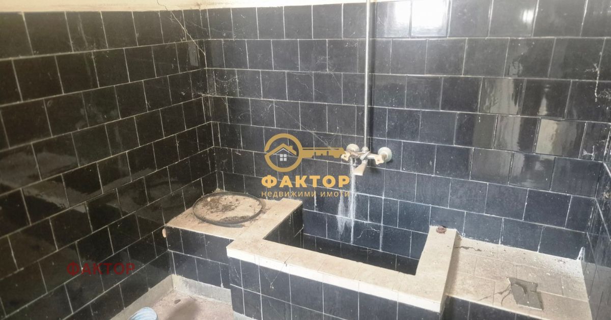Продава КЪЩА, гр. Брезово, област Пловдив, снимка 8 - Къщи - 54264126