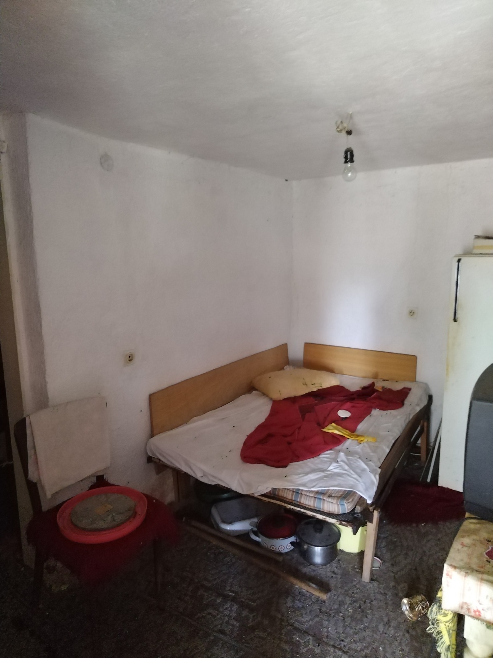 Продава КЪЩА, с. Поцърненци, област Перник, снимка 3 - Къщи - 54622176