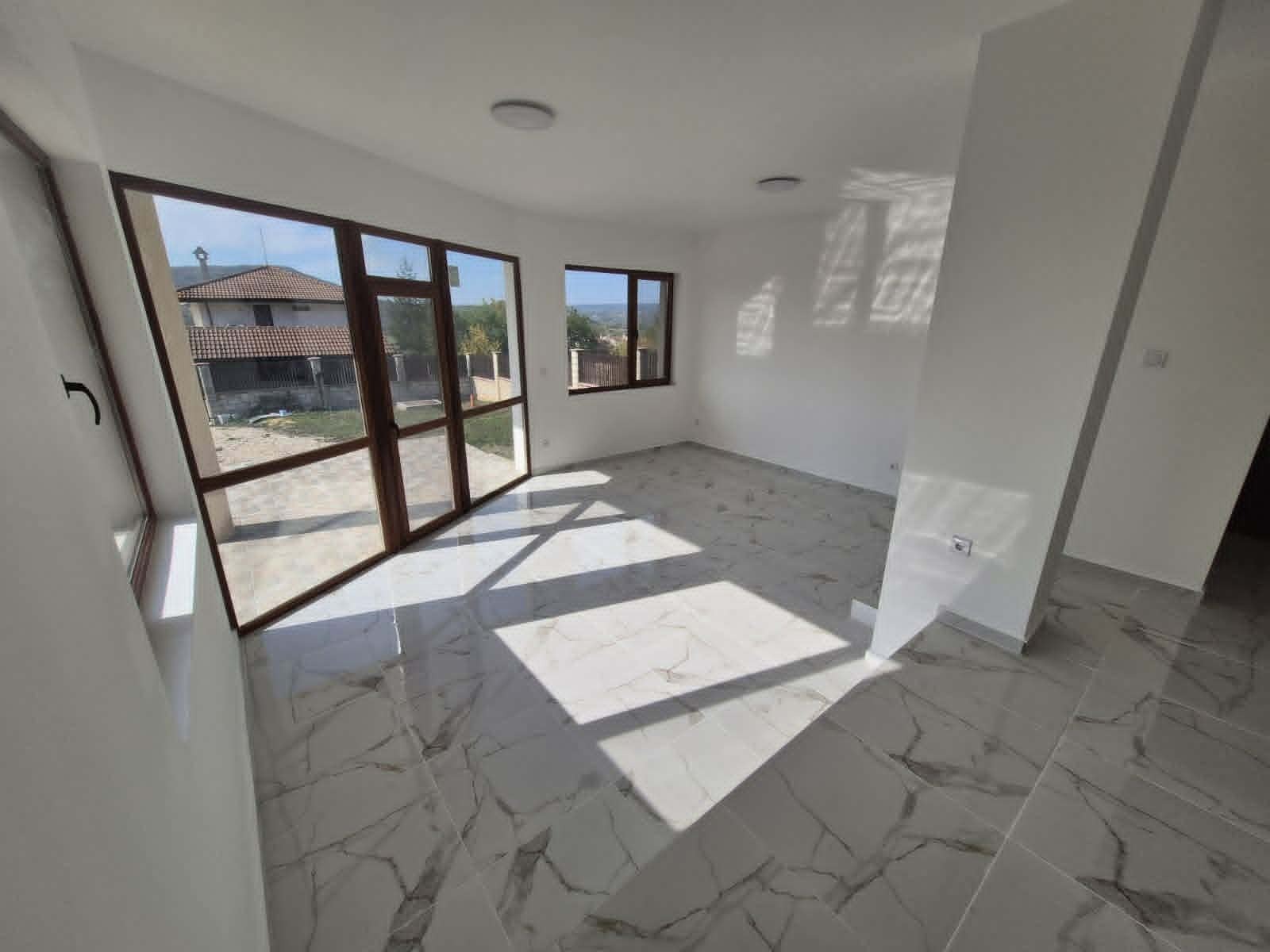 Продава КЪЩА, с. Оборище, област Варна, снимка 8 - Къщи - 55231593