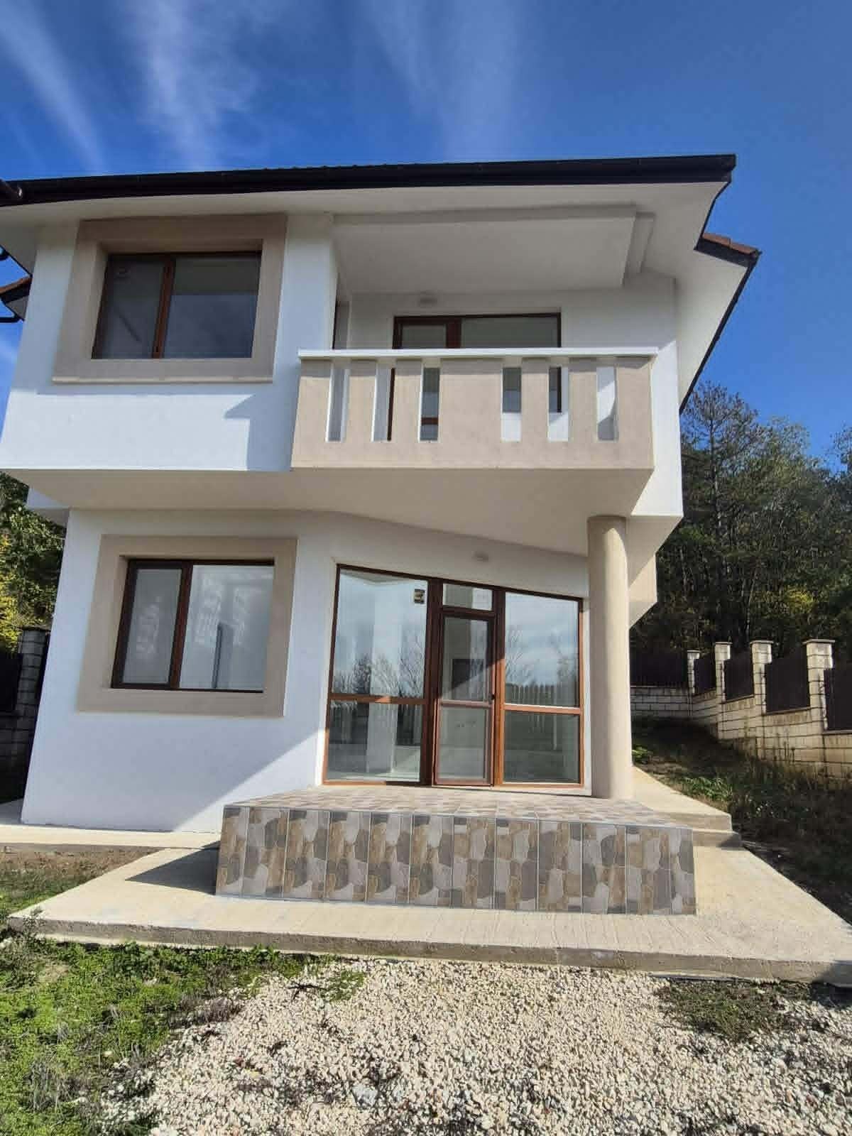 Продава КЪЩА, с. Оборище, област Варна