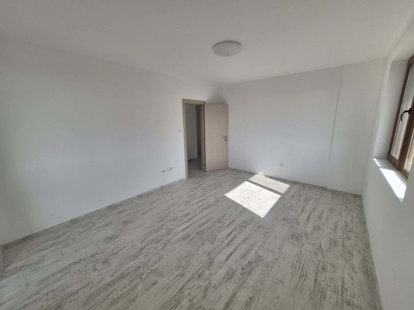 Продава КЪЩА, с. Оборище, област Варна, снимка 4 - Къщи - 55231593