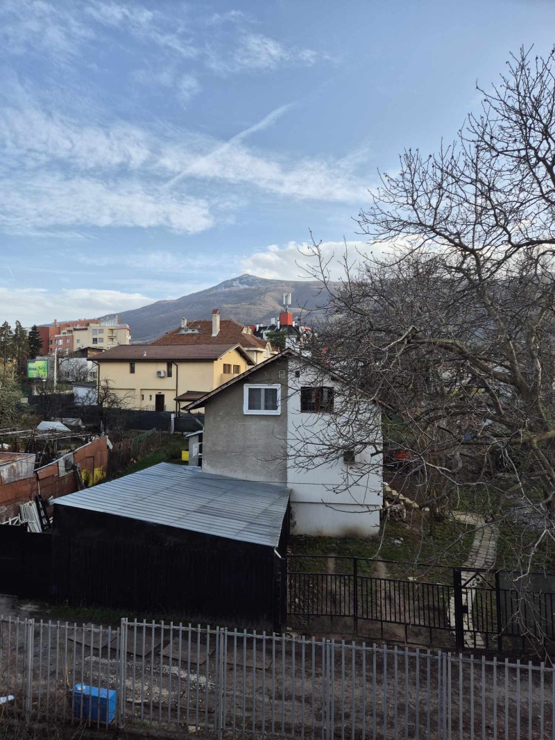 Продава КЪЩА в град София, Павлово - 373 кв.м / 680 000 € » 1 329 964.40 лв., ИРАЛЕКС ООД