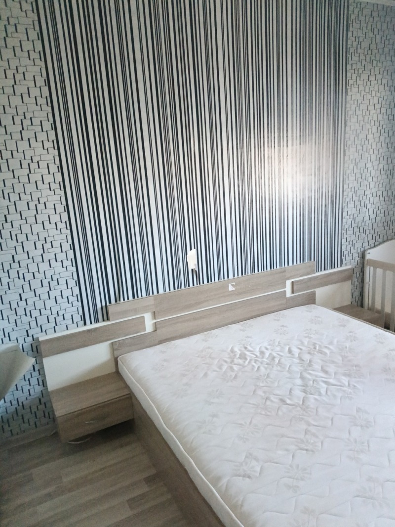Продава  2-стаен град Разград , Орел , 75 кв.м | 28997499 - изображение [8]