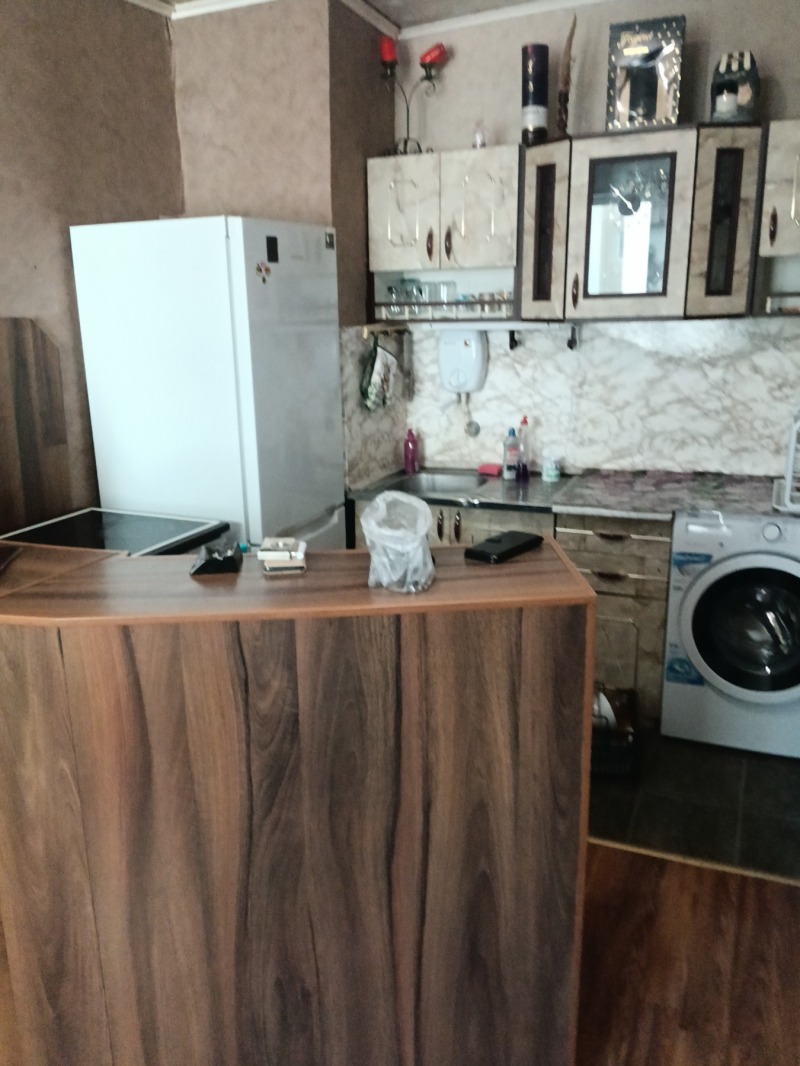 Продава  2-стаен град Разград , Орел , 75 кв.м | 28997499 - изображение [9]