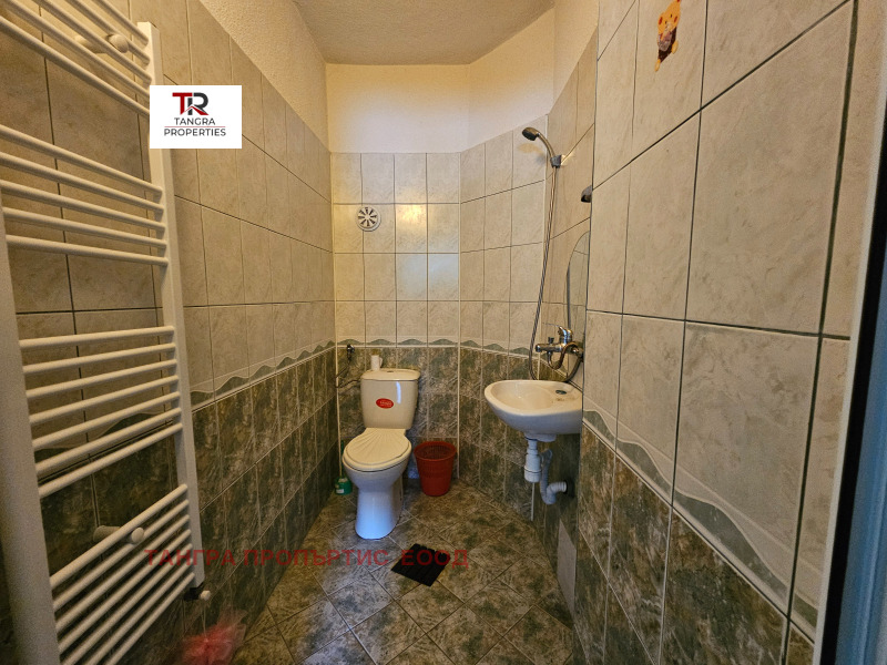 De vânzare  Casa regiunea Pernik , Radomir , 148 mp | 67141239 - imagine [8]