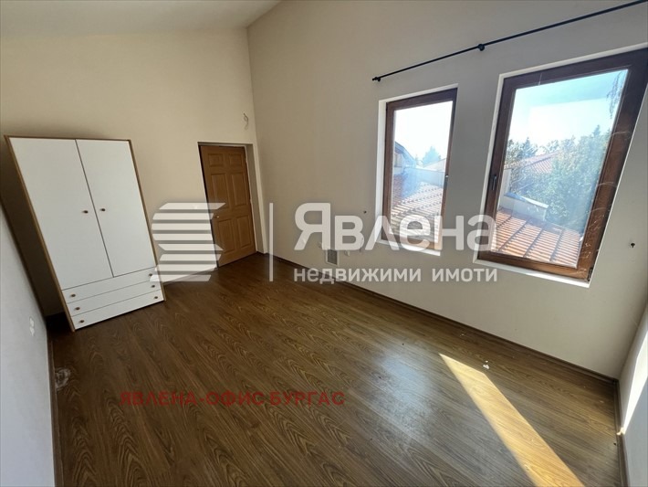 En venta  Casa región Burgas , Kosharitsa , 247 metros cuadrados | 98756544 - imagen [6]