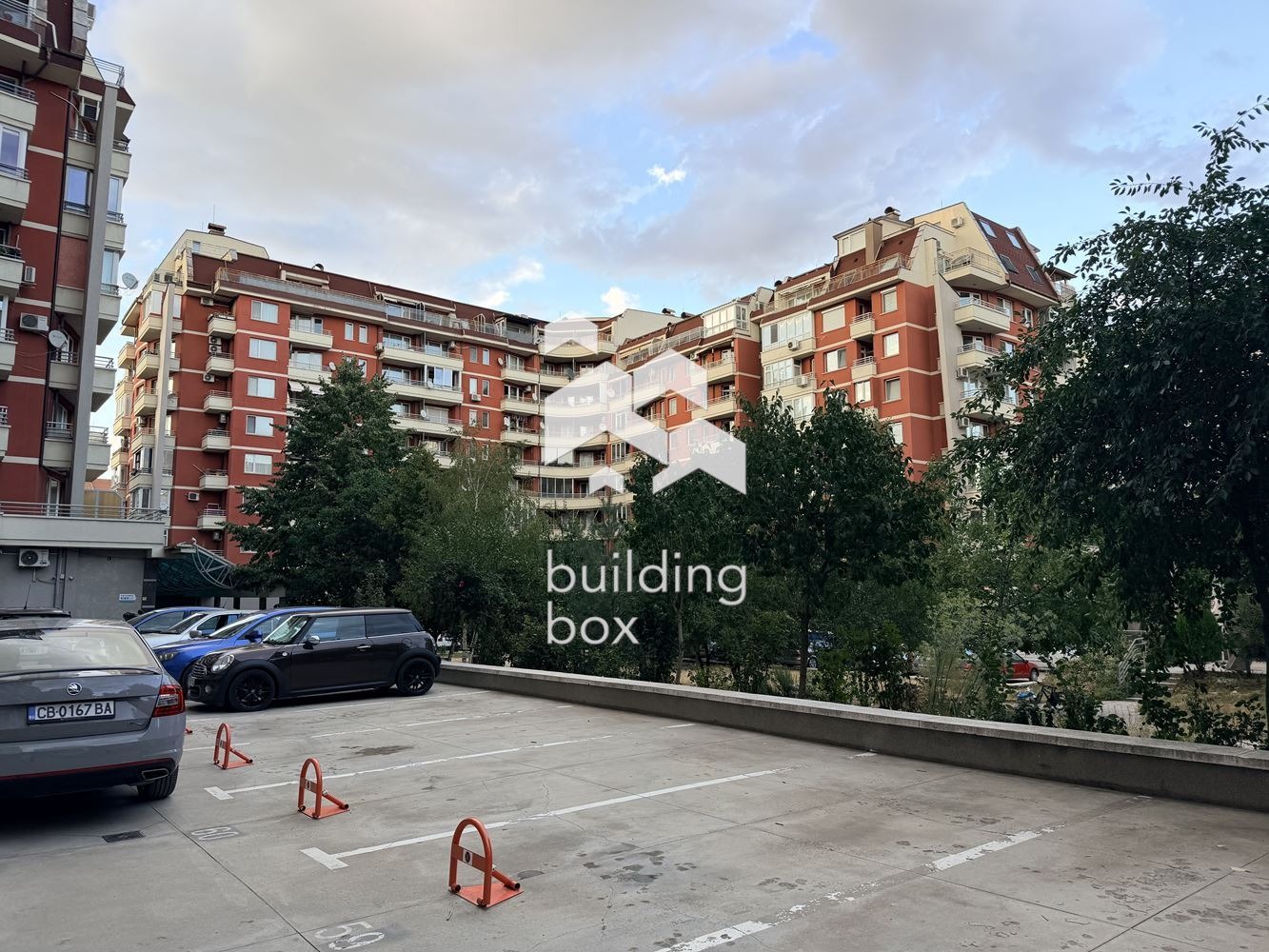 Продава ГАРАЖ, ПАРКОМЯСТО, гр. София, Младост 4