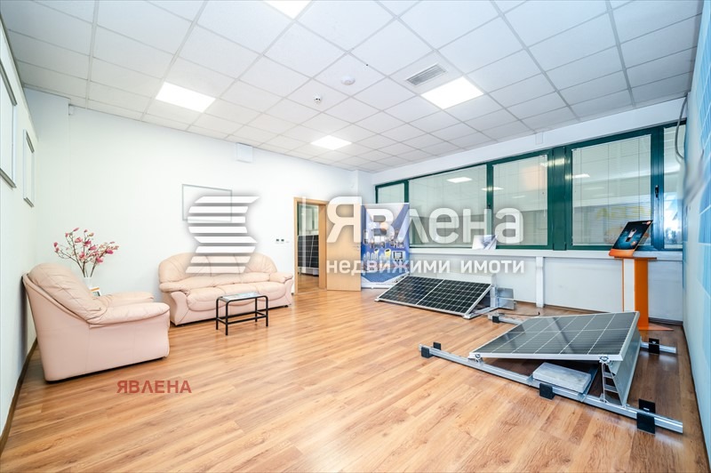 In vendita  Ufficio Sofia , Gorubliane , 389 mq | 73420369 - Immagine [13]