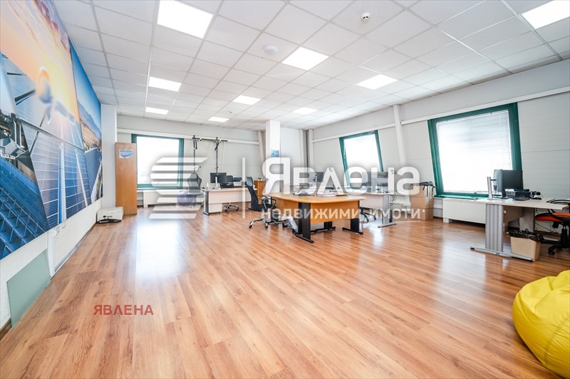 In vendita  Ufficio Sofia , Gorubliane , 389 mq | 73420369