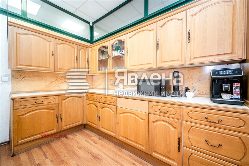 In vendita  Ufficio Sofia , Gorubliane , 389 mq | 73420369 - Immagine [12]