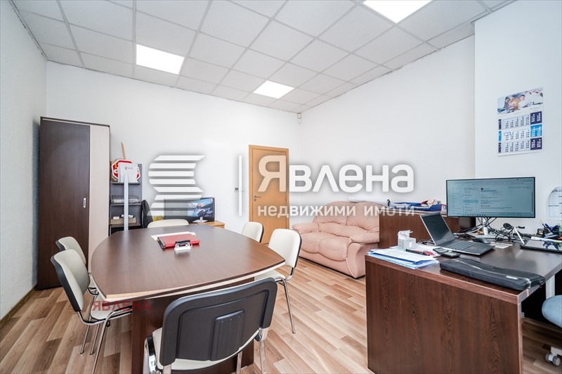 In vendita  Ufficio Sofia , Gorubliane , 389 mq | 73420369 - Immagine [16]