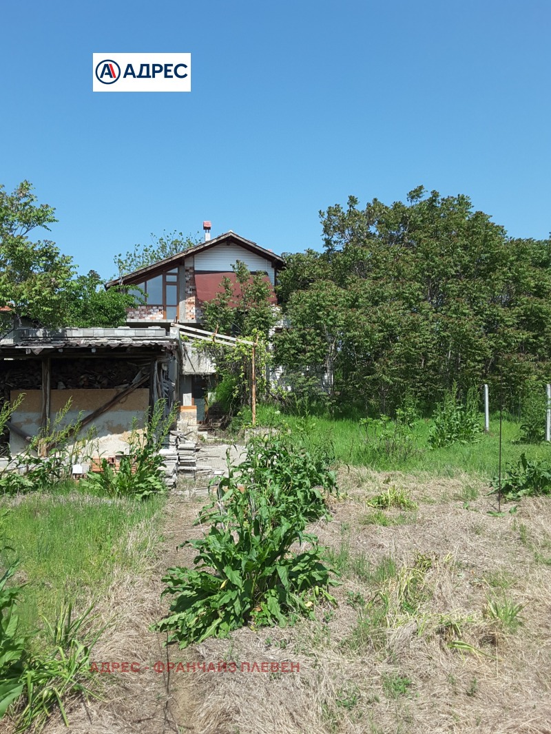 Продава КЪЩА, гр. Белене, област Плевен