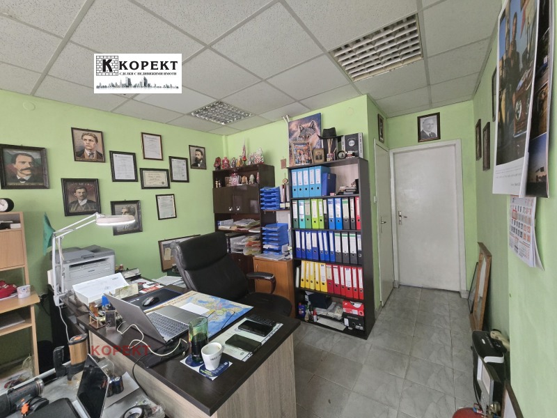 Продава  Магазин град Плевен , Широк център , 56 кв.м | 92892713 - изображение [4]