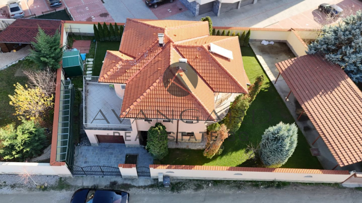Продава КЪЩА, гр. Пловдив, Остромила, снимка 2 - Къщи - 52710620