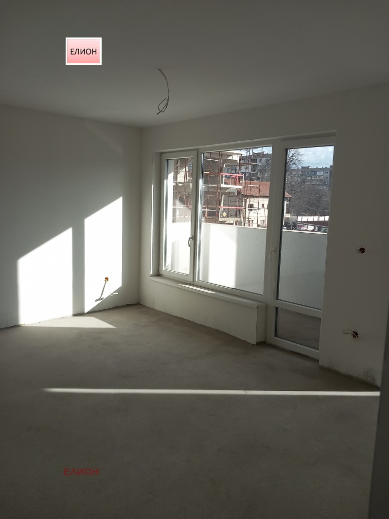Продава 3-СТАЕН в град Перник, Изток - 129 кв.м / 157 000 € » 307 065.31 лв., ЕЛИОН