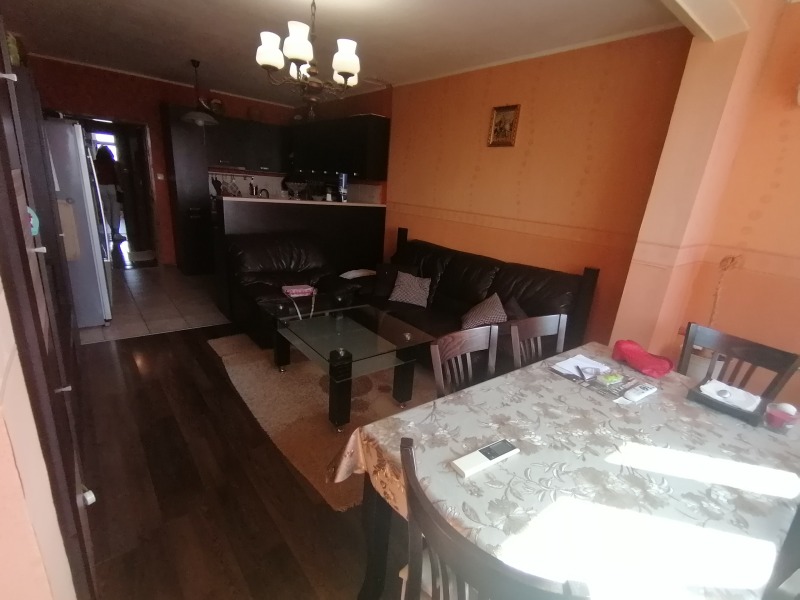 Продава  4-стаен град София , Люлин 5 , 90 кв.м | 40628536