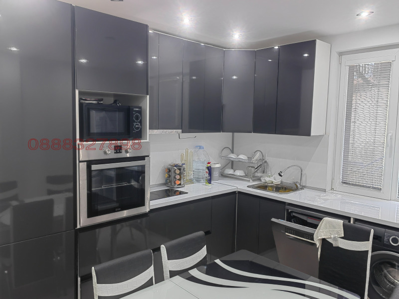 Продава ЕТАЖ ОТ КЪЩА, гр. Кюстендил, Център, снимка 11 - Етаж от къща - 53518683