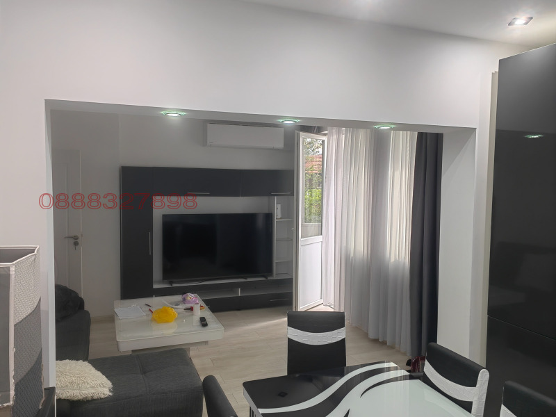 Продава ЕТАЖ ОТ КЪЩА, гр. Кюстендил, Център, снимка 9 - Етаж от къща - 53518683